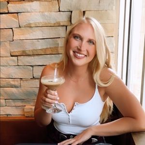 Meet your Posher, Chelsy